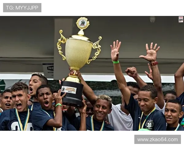 法焦利现象：媒体压力与足球心理成熟的关系